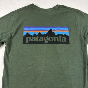 Patagonia Responsibili-Tee Mens Small Logo Long Sleeve TShirt Green Regular Fit